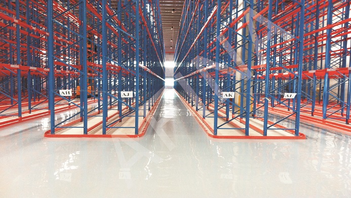 Warehouse logistics floor system